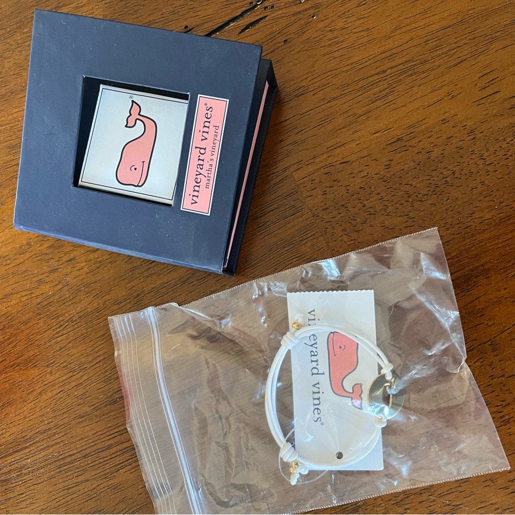 Vineyard Vines Whale Bracelet 30$